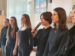Występ młodzieżowej grupy teatralnej w Bytomskim Centrum Wsparcia, 18.04.2026
